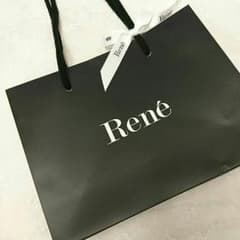 Reneのオリジナルパスポートケースのサムネイル