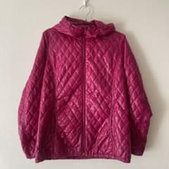 UNIQLO キルティングジャケット フード付き ピンクのサムネイル