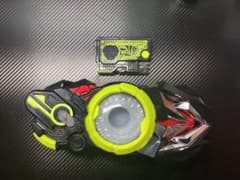DX飛電ゼロワンドライバー ライジングホッパープログライズキーのサムネイル
