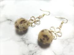 No.236 レオパード柄ファーピアス ゴールドフラワー 秋冬ピアス」