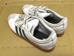 【中古品】adidas スニーカー ホワイト グリーン 28cmのサムネイル