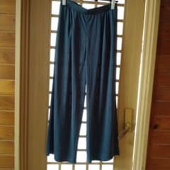 ワイドストレートパンツ　サテンのサムネイル