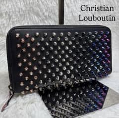 ✨美品✨ルブダン　長財布　ラウンドジップ　スタッズ　パネトーネ　レザー　黒 ✨美品✨ ルブタン 長財布 ラウンドジップ スタッズ パネトーネ