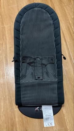 【送料込み】BABYBJORN バウンサー ストライプ柄のサムネイル