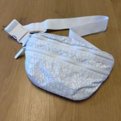 みーすけ様LeSportsac EVERYDAY BELTBAG サードマガジン みーすけ様LeSportsac EVERYDAY BELTBAG サードマガジン - メルカリ
