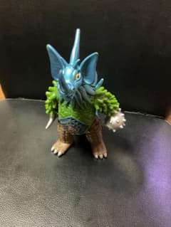 ウルトラマン 怪獣 ソフビ フィギュア タイライントのサムネイル