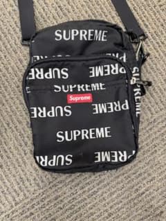 Supreme ショルダーバッグ ブラックのサムネイル
