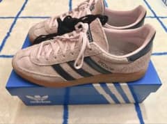 adidasハンドボールスペツィアル ピンク 27.5cmのサムネイル