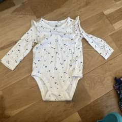 baby GAP ハート柄 ロンパース 6-12ヶ月のサムネイル