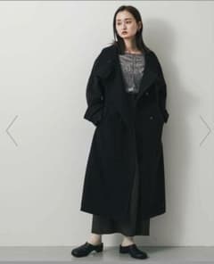 黒 ダブルブレスト ロングコートのサムネイル