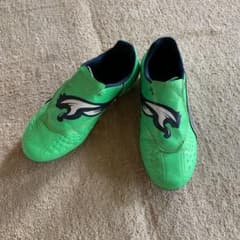ゆみゆみ様専用　PUMAスパイク23のサムネイル