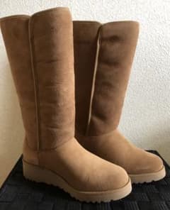 UGG アグ ムートンブーツのサムネイル