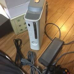 xbox360 （60GB）本体、ソフト2本セット(^○^)のサムネイル