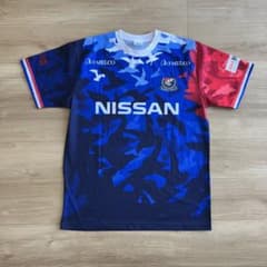 【美品！】　横浜F・マリノス応援Tシャツ　大人サイズ　30周年記念デザインのサムネイル