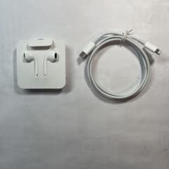 Apple純正 Lightning USB-C ケーブル&有線イヤホンのサムネイル