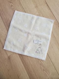 ハンカチ ドレス刺繍のサムネイル