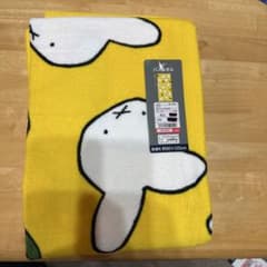ミッフィー バスタオル 60x120cm しまむら 70周年①のサムネイル