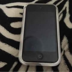 iPod touch 4世代 8gbのサムネイル