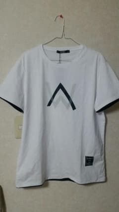 Tシャツ　新品のサムネイル