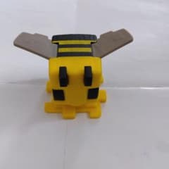 マクドナルド ハッピーセット マインクラフト マイクラ ハチ フィギュア