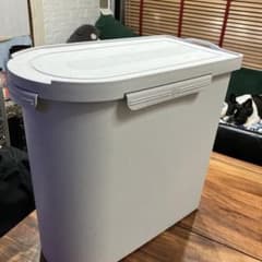 タッパーウェア保存容器24L(引き取り限定)のサムネイル