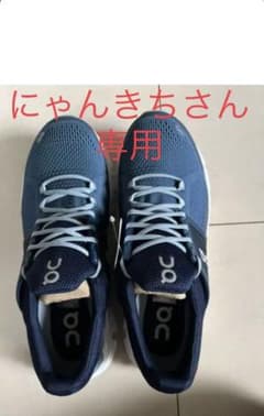 on cloud swift    オン クラウドスイフト　新品　シューズのサムネイル