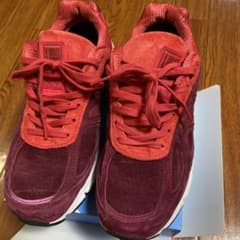ニューバランス990v4のサムネイル