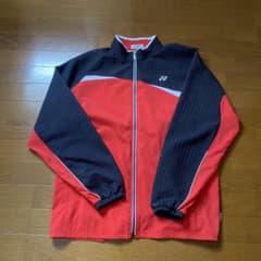 YONEX ウォームアップウェア Lサイズ レッド/ブラック - メルカリ
