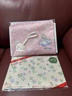 Unused! Alice in Wonderland Pregnancy Magazine Bonus Pouch Photo Album & Naming Album