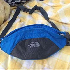 THE NORTH FACEショルダーバックのサムネイル