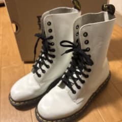 Dr. Martens 10ホール ブーツ ホワイト uk5 - メルカリ