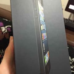 iPhone5 32gb auSIMなしのサムネイル