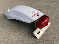 HONDA crm80 リアフェンダー ホワイトのサムネイル