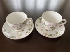ウエッジウッドワイルドストロベリーカップandソーサー２客のサムネイル