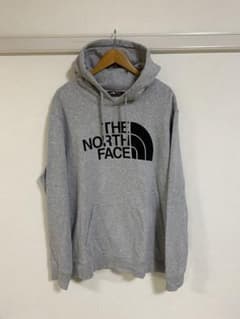 【アメリカ購入品】ノースフェイス　パーカーのサムネイル