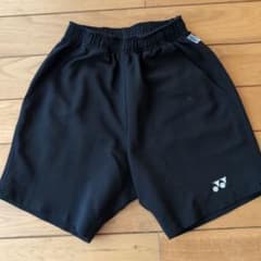 YONEX　ハーフパンツ　黒　130のサムネイル