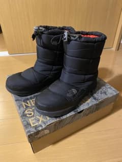 ノースフェイス　ダウンブーツ　ヌプシ　ブーティのサムネイル