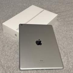 Apple iPad 第9世代 64GB シルバー 付属品完備のサムネイル