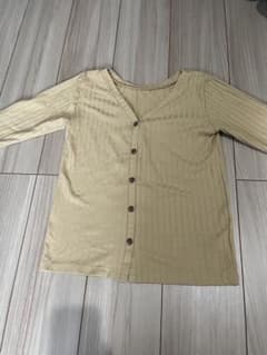 マウジーmoussy  五分丈カットソー　ベージュのサムネイル