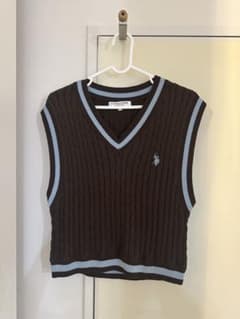 U.S. POLO ASSN. ケーブルニットベスト ブラウン×ブルーのサムネイル