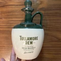 Tullamore D.E.W. アイリッシュウイスキー 陶器ボトルのサムネイル