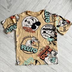 ディズニー　ミッキーミニー　総柄Tシャツ　H＆M  130のサムネイル