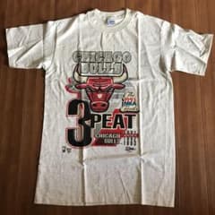 HARA様専用　　　Chicago Bulls 1993 3PEAT Tシャツのサムネイル