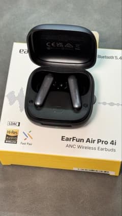 EarFun Air Pro 4i ブラックのサムネイル