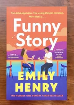 新品 Funny Story by Emily Henry 洋書　多読　美品のサムネイル