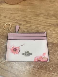 値下げ中！！COACH 花柄パスケース カードケースのサムネイル