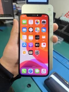 iPhon xs 純正画面のサムネイル