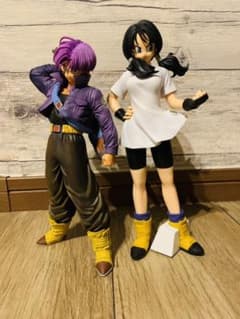 ドラゴンボール　フィギュア　トランクス　ビーデルのサムネイル