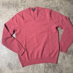 UNIQLOカシミア100%セーター　ピンクのサムネイル