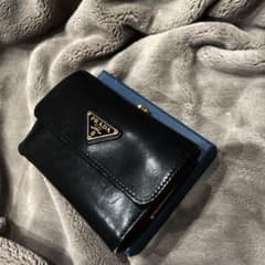 PRADA プラダ がま口のサムネイル